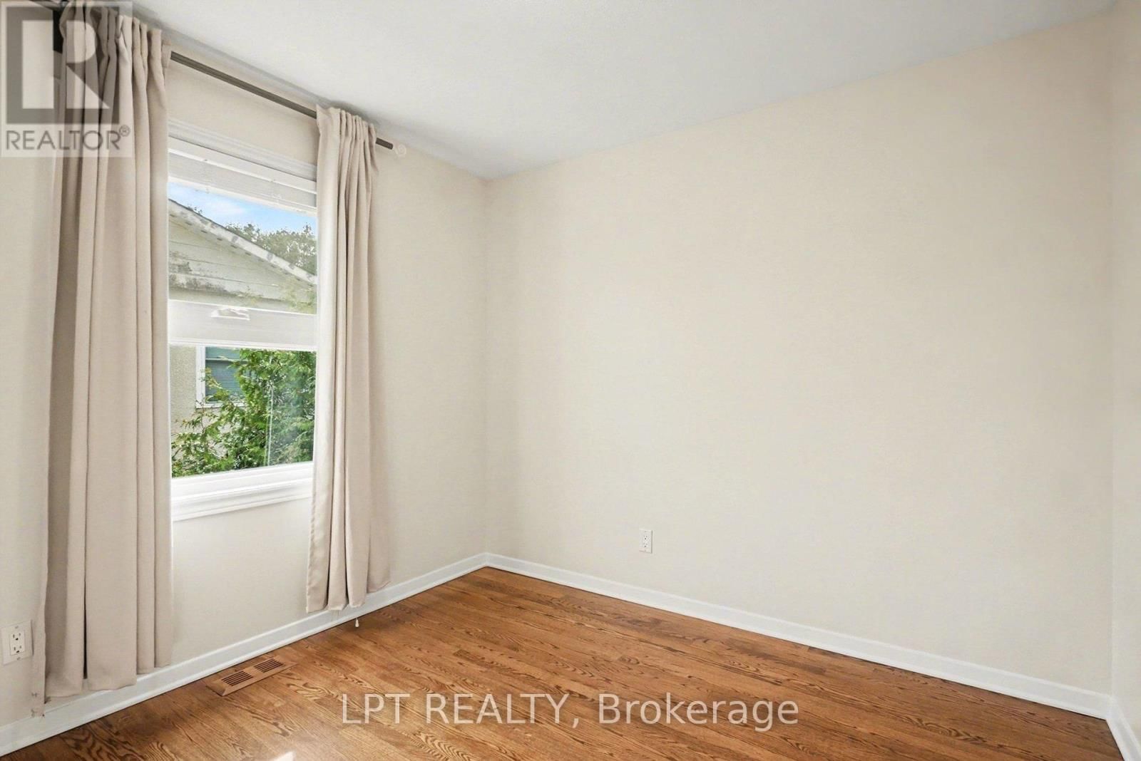 38 LINDHURST CRESCENT Image 21