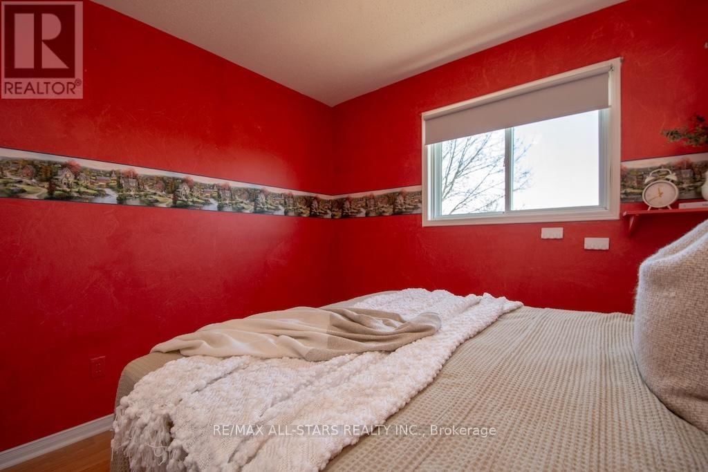 10 O'CONNELL COURT Image 25