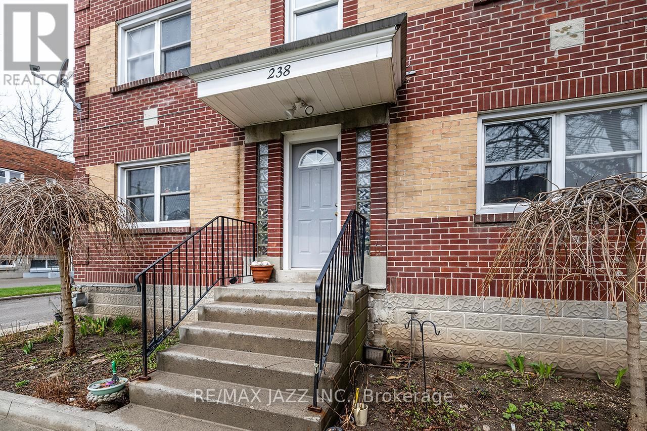 238 JAMES STREET EAST Image 3