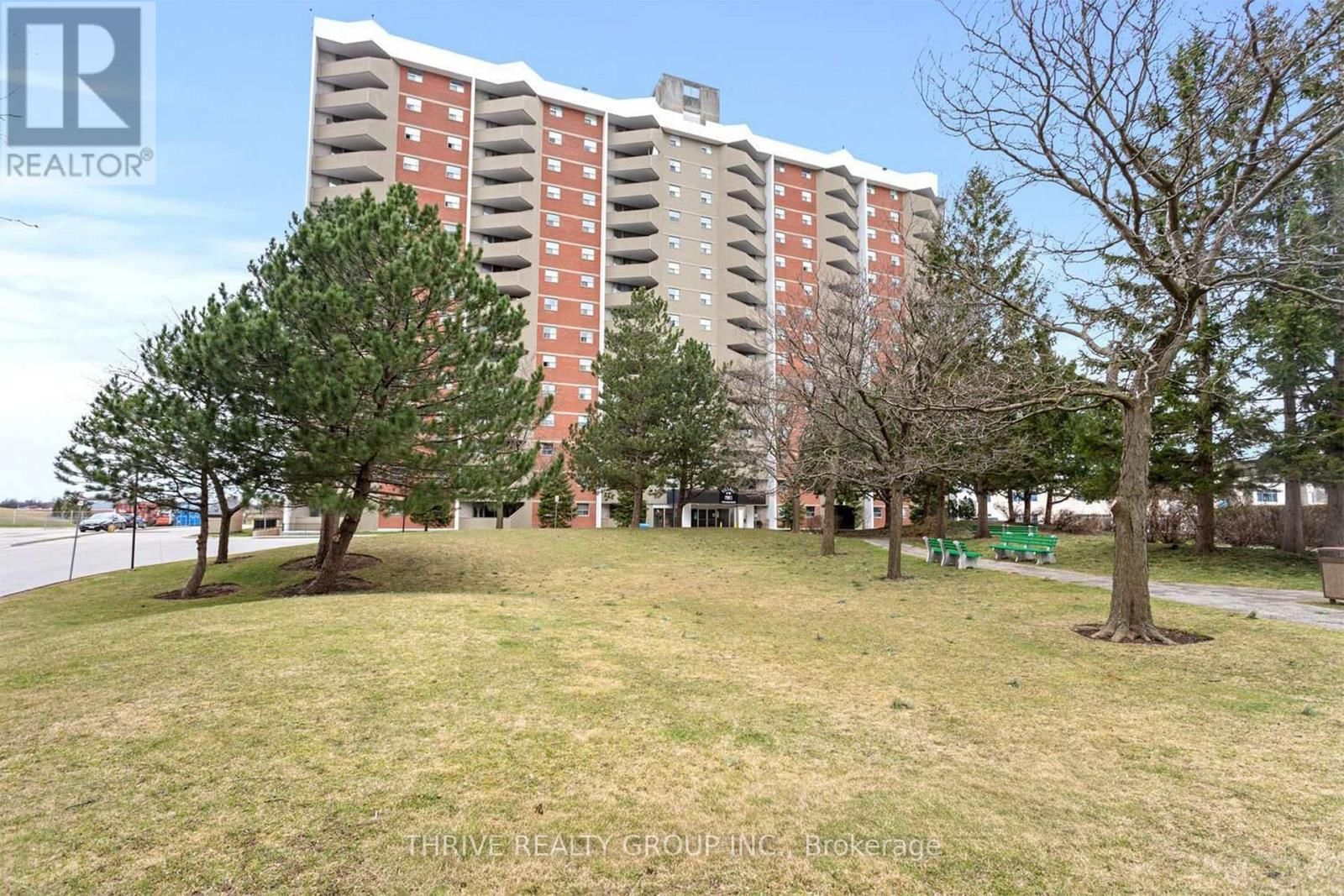 111 - 1103 JALNA BOULEVARD Image 1