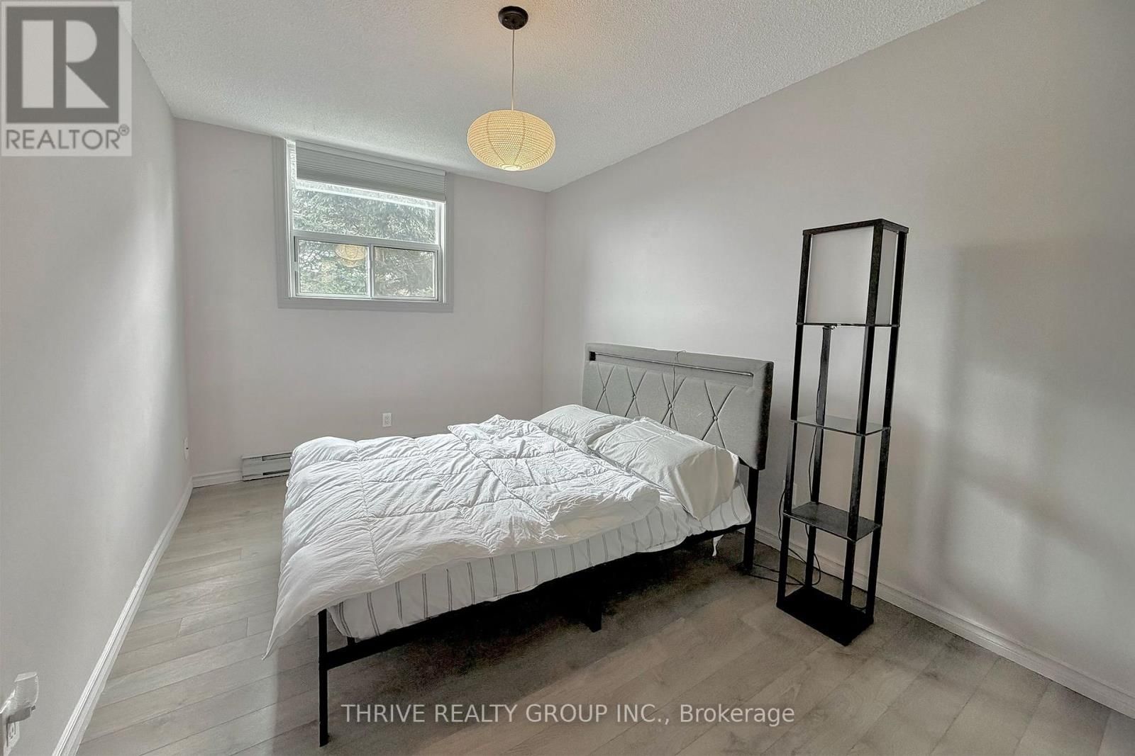 111 - 1103 JALNA BOULEVARD Image 15