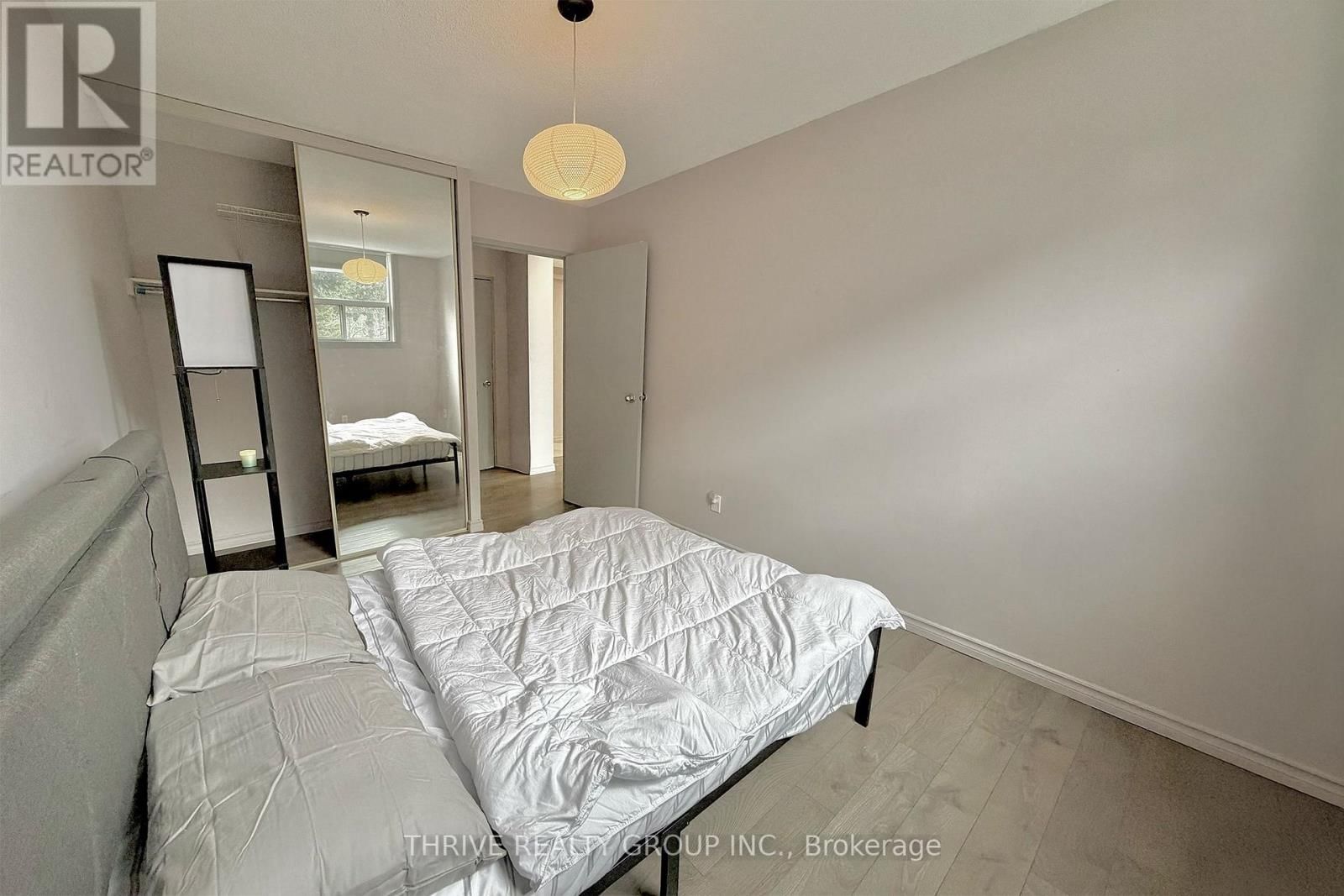 111 - 1103 JALNA BOULEVARD Image 17