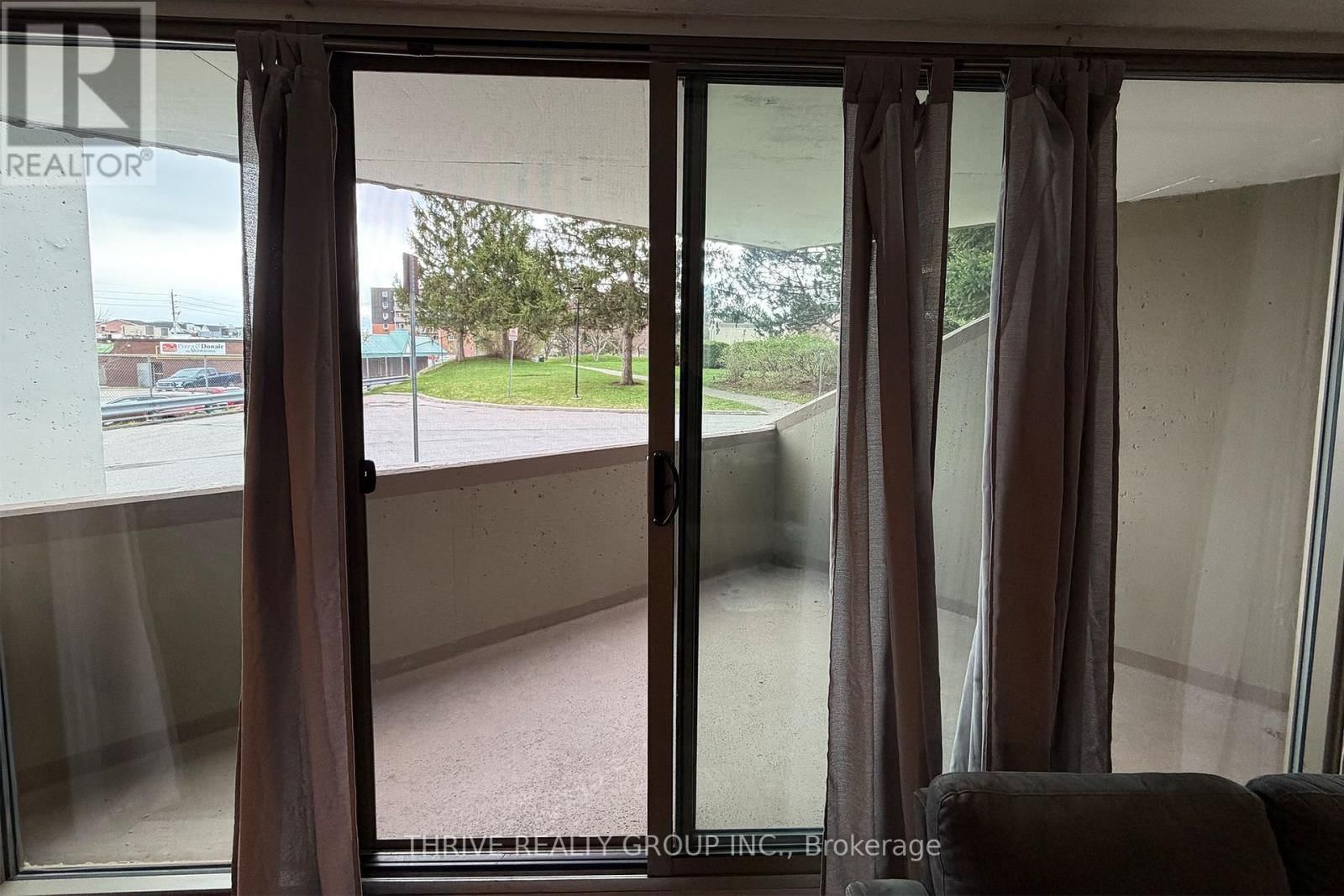 111 - 1103 JALNA BOULEVARD Image 6