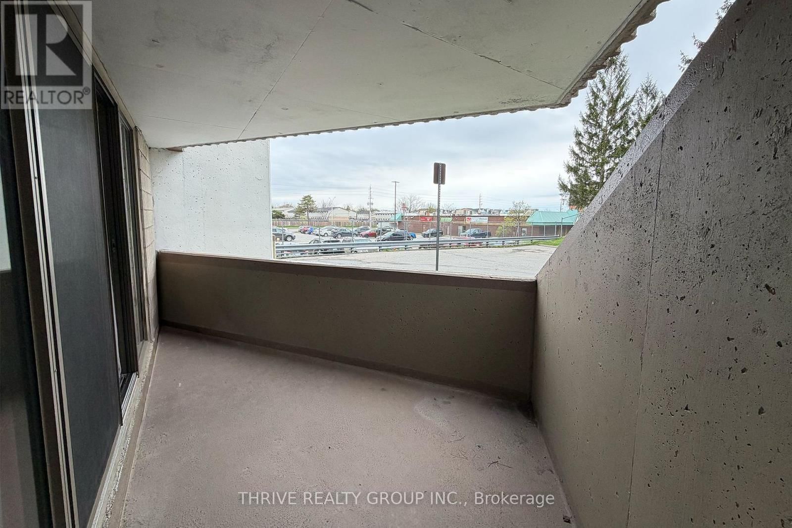 111 - 1103 JALNA BOULEVARD Image 8