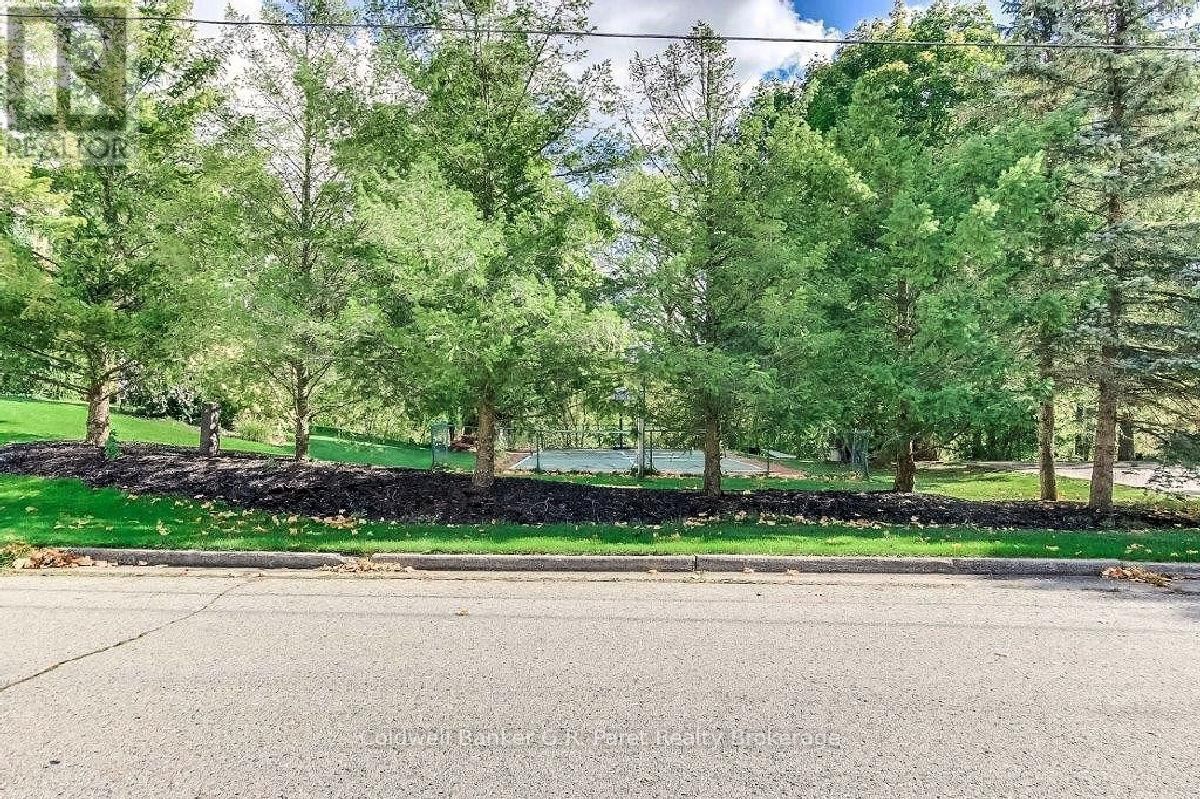 53 PARKWOOD DRIVE Image 1