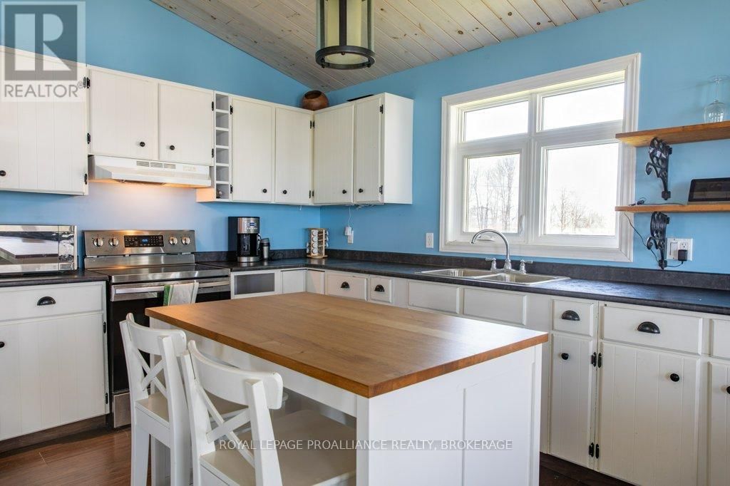 166 EASY LANE Image 12