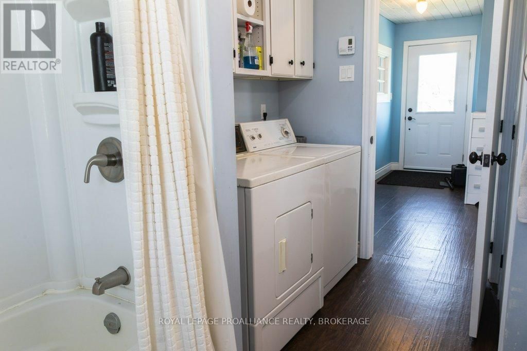 166 EASY LANE Image 20