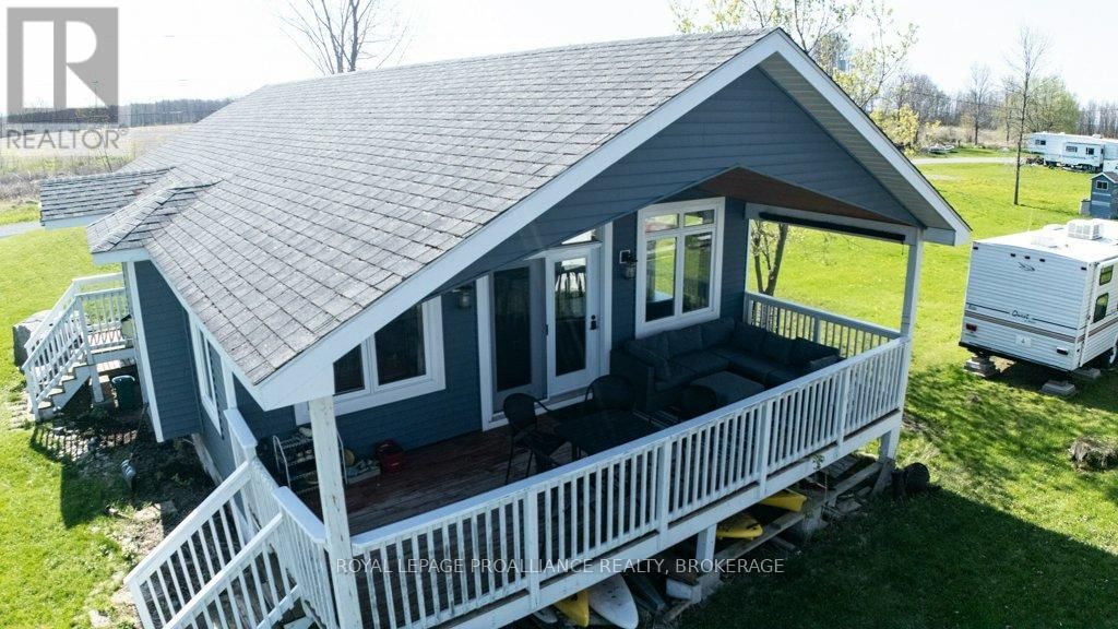 166 EASY LANE Image 25