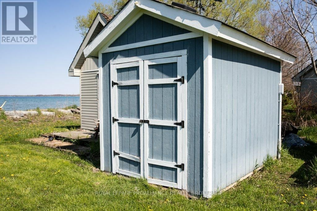 166 EASY LANE Image 28