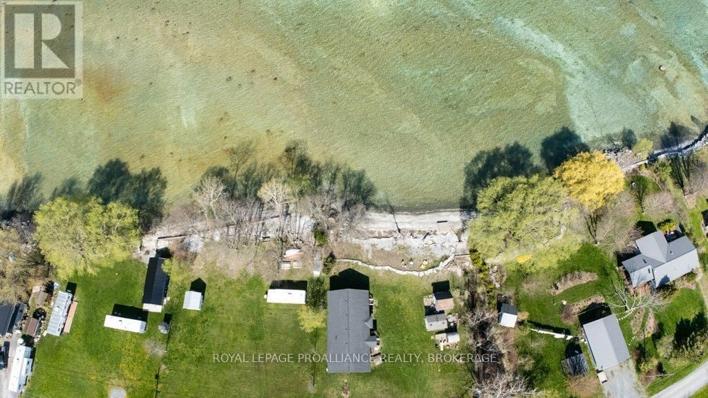 166 EASY LANE Image 35