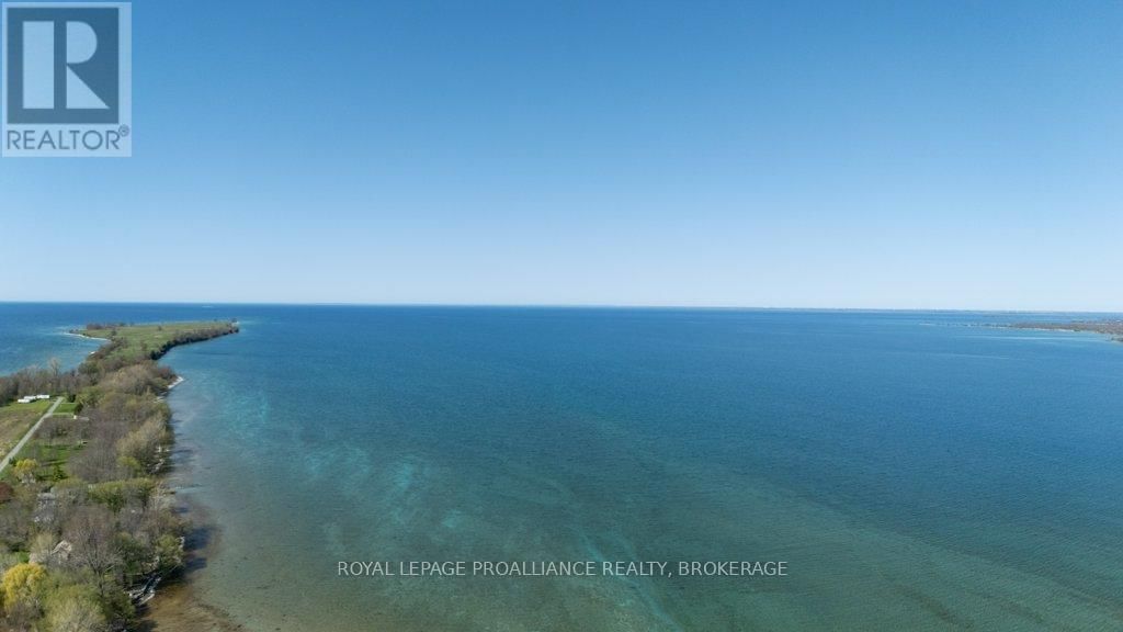 166 EASY LANE Image 36