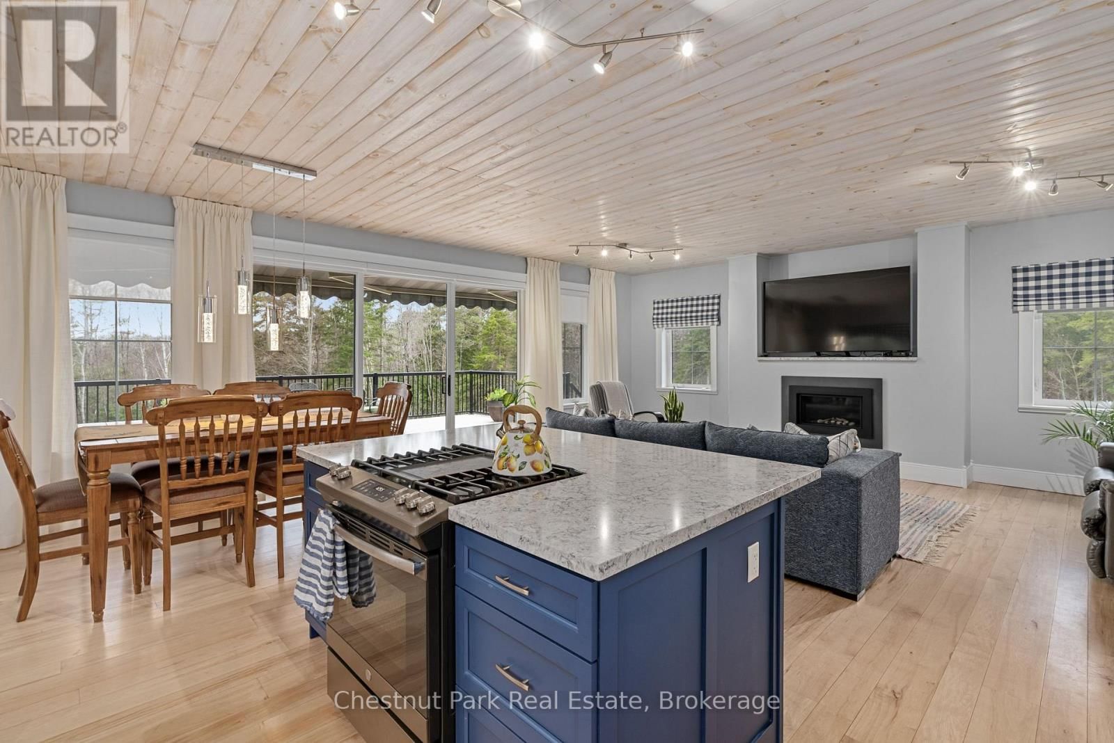 86 BOWYER ROAD Image 17