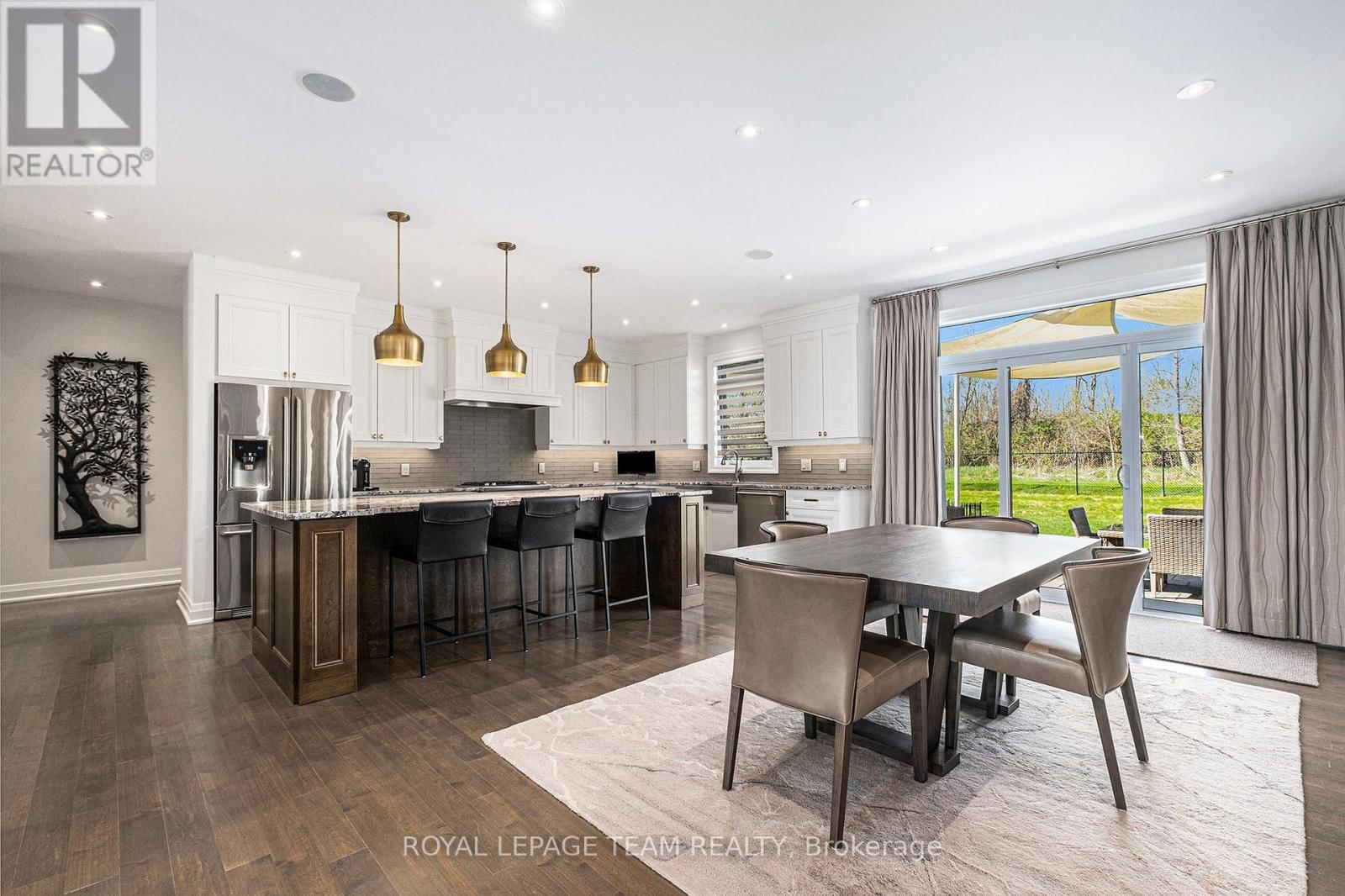 212 CABRELLE PLACE Image 10