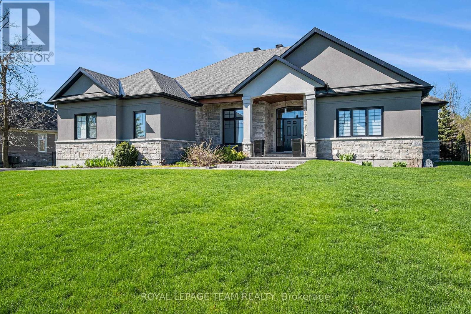 212 CABRELLE PLACE Image 3