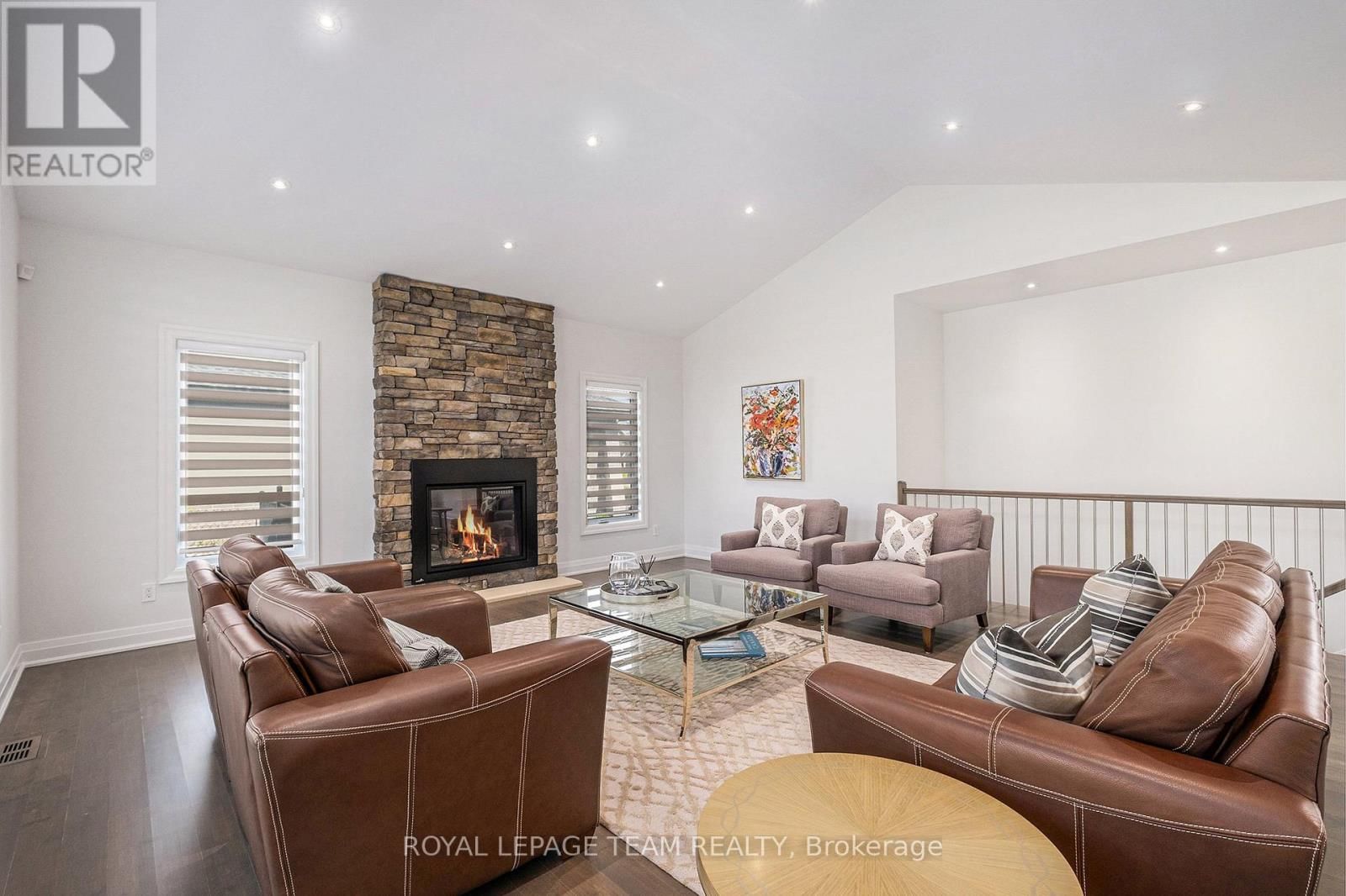 212 CABRELLE PLACE Image 8