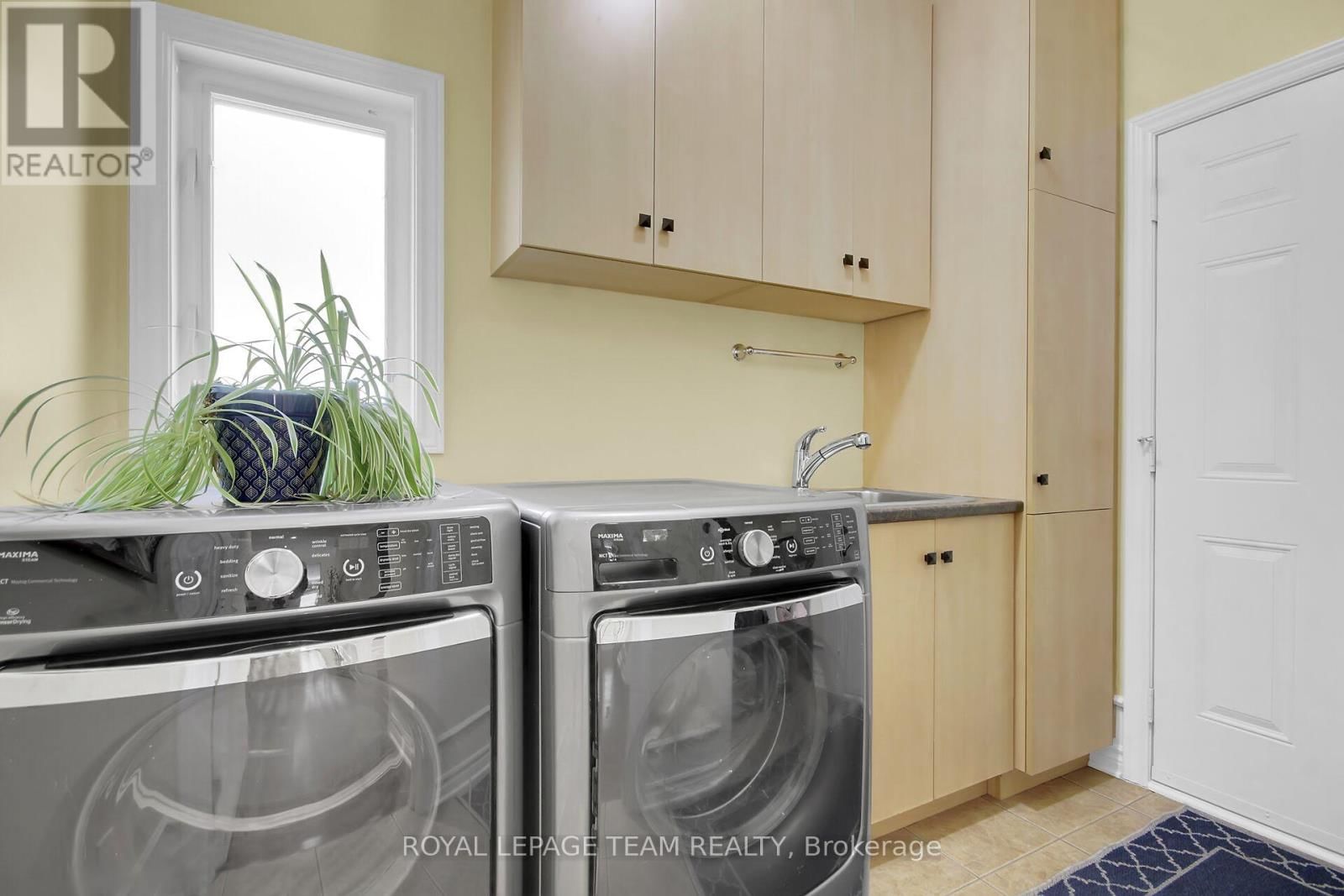 214 DAVY STREET Image 19