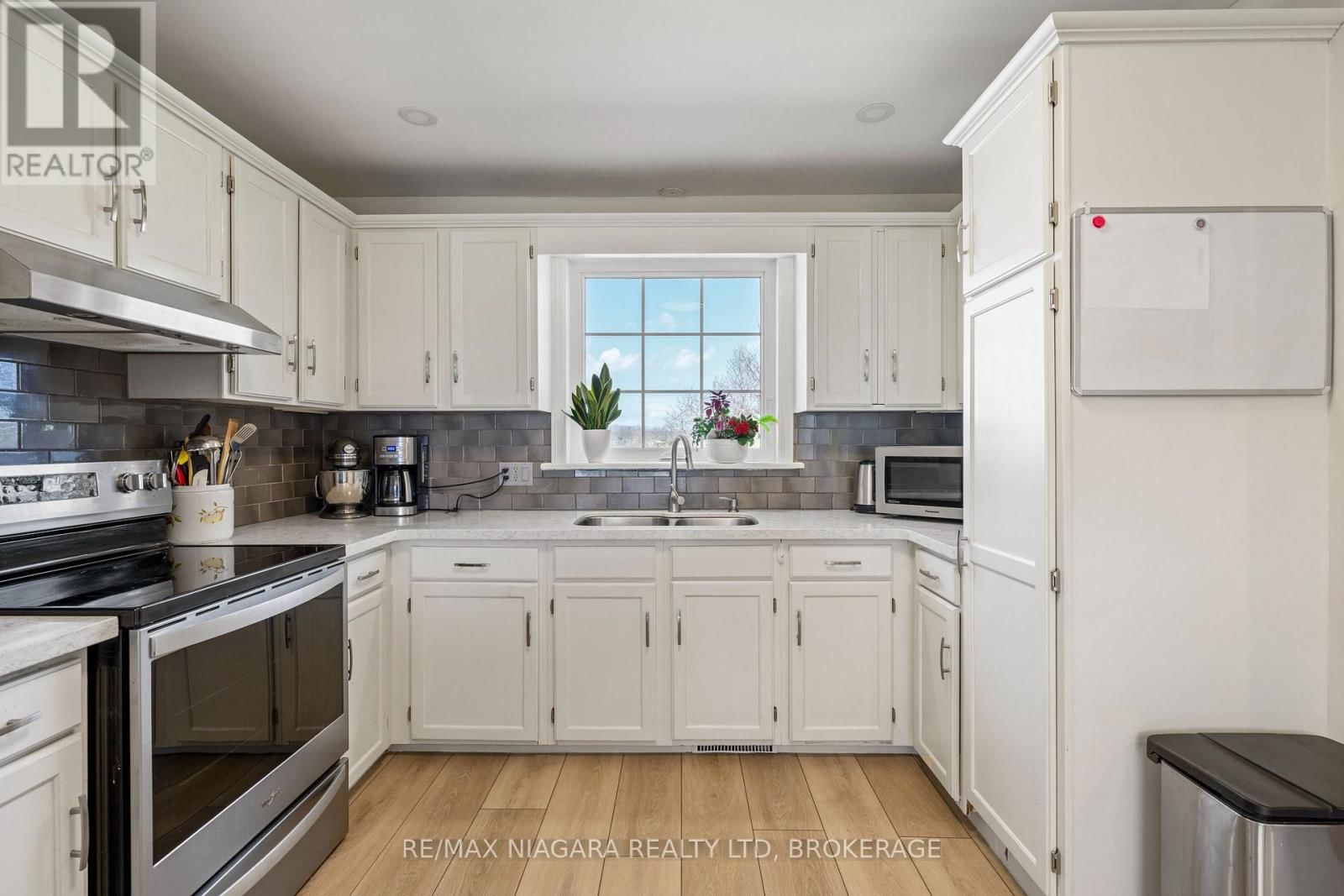 2698 TWENTY RD. ROAD Image 19