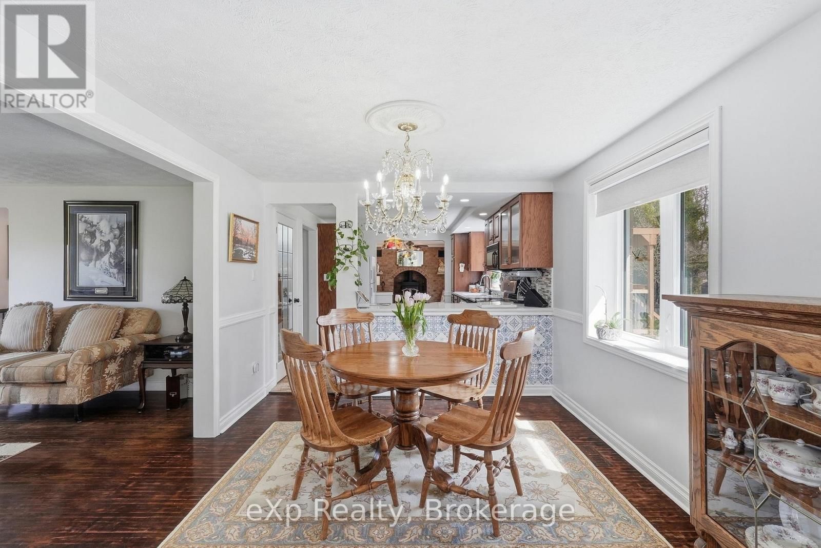 990 HERITAGE DRIVE Image 14