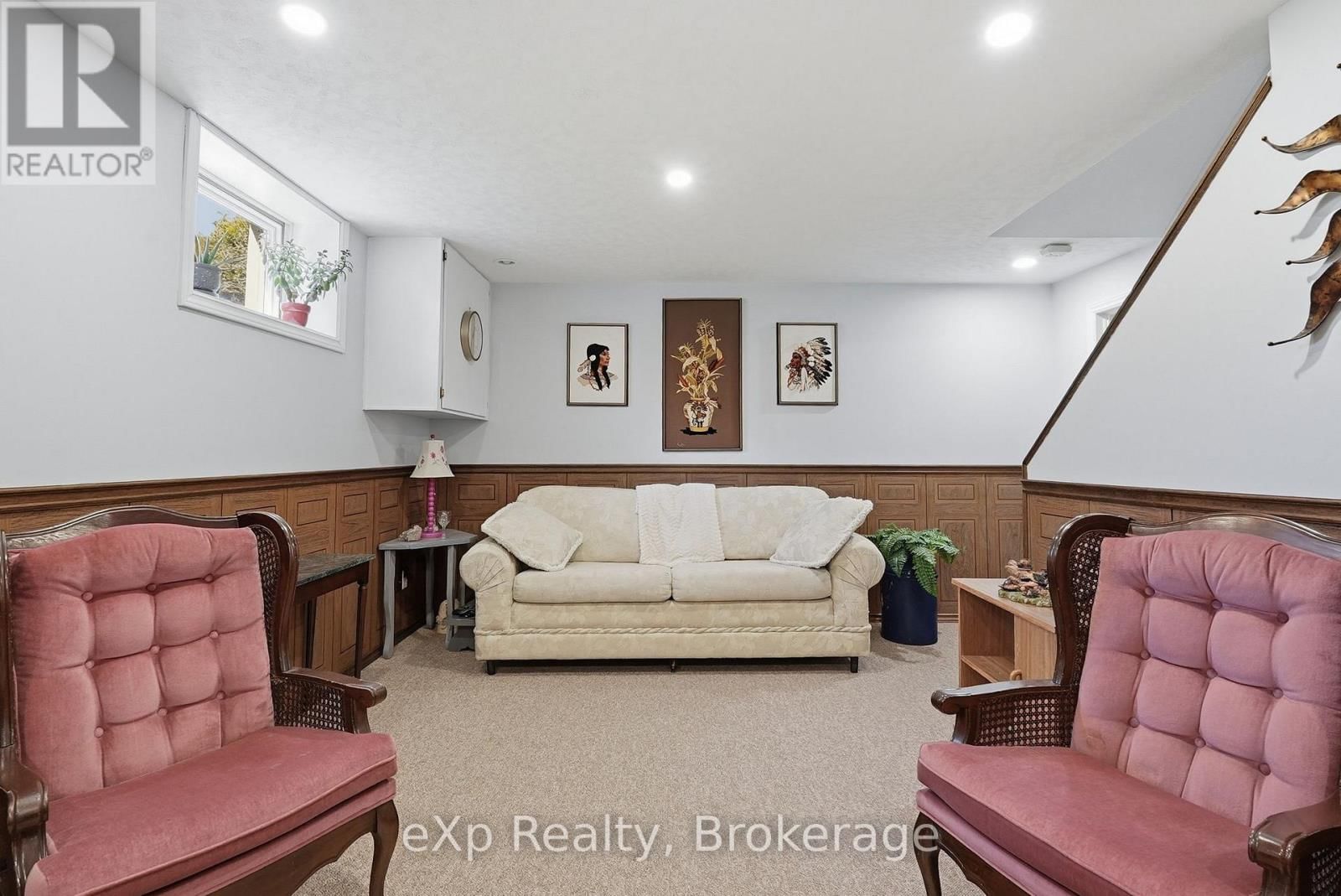 990 HERITAGE DRIVE Image 32