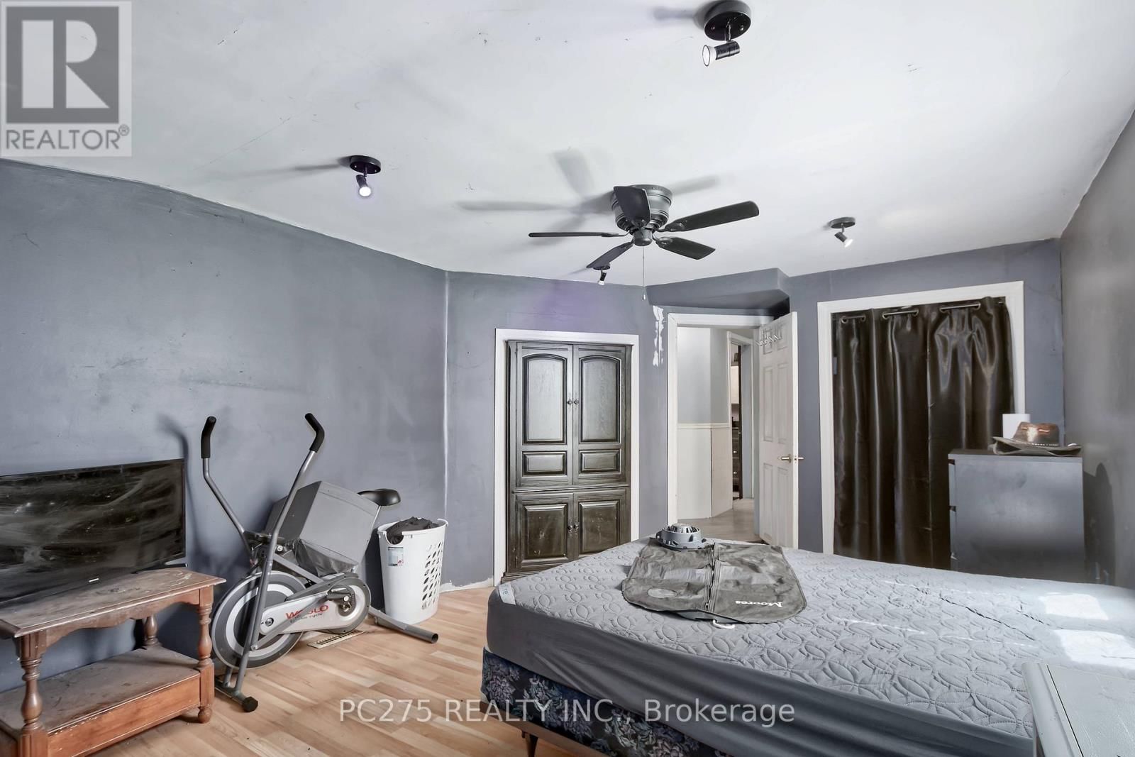 179 QUEEN STREET EAST Image 17