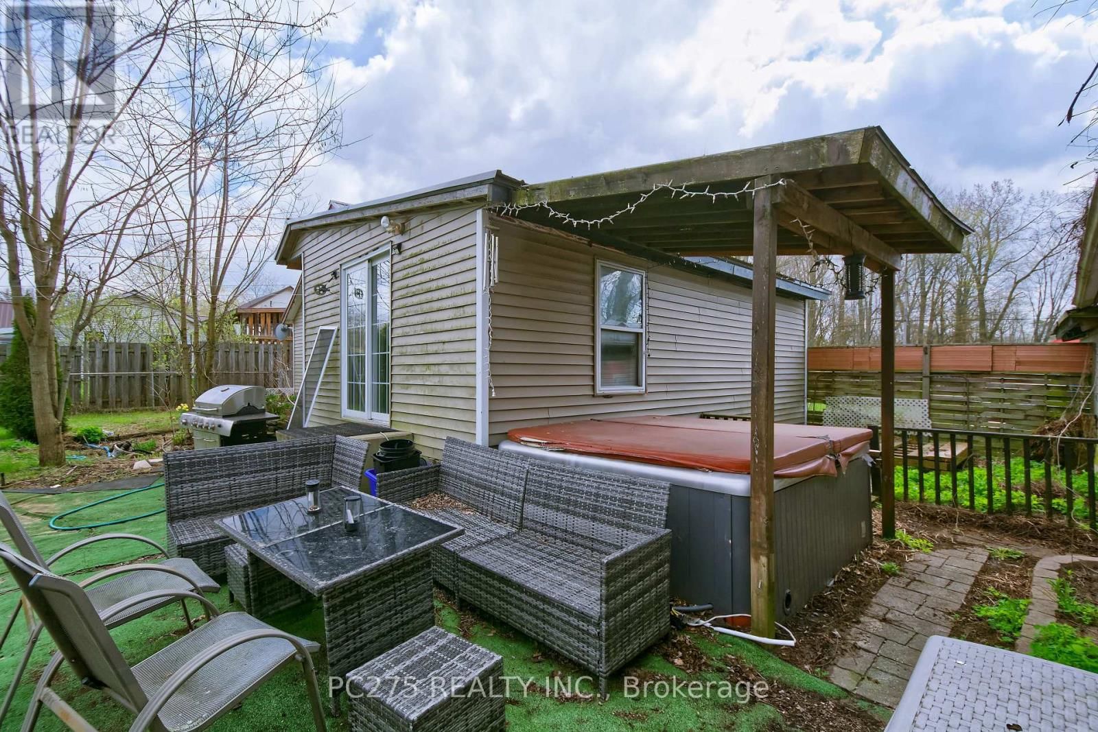 179 QUEEN STREET EAST Image 23