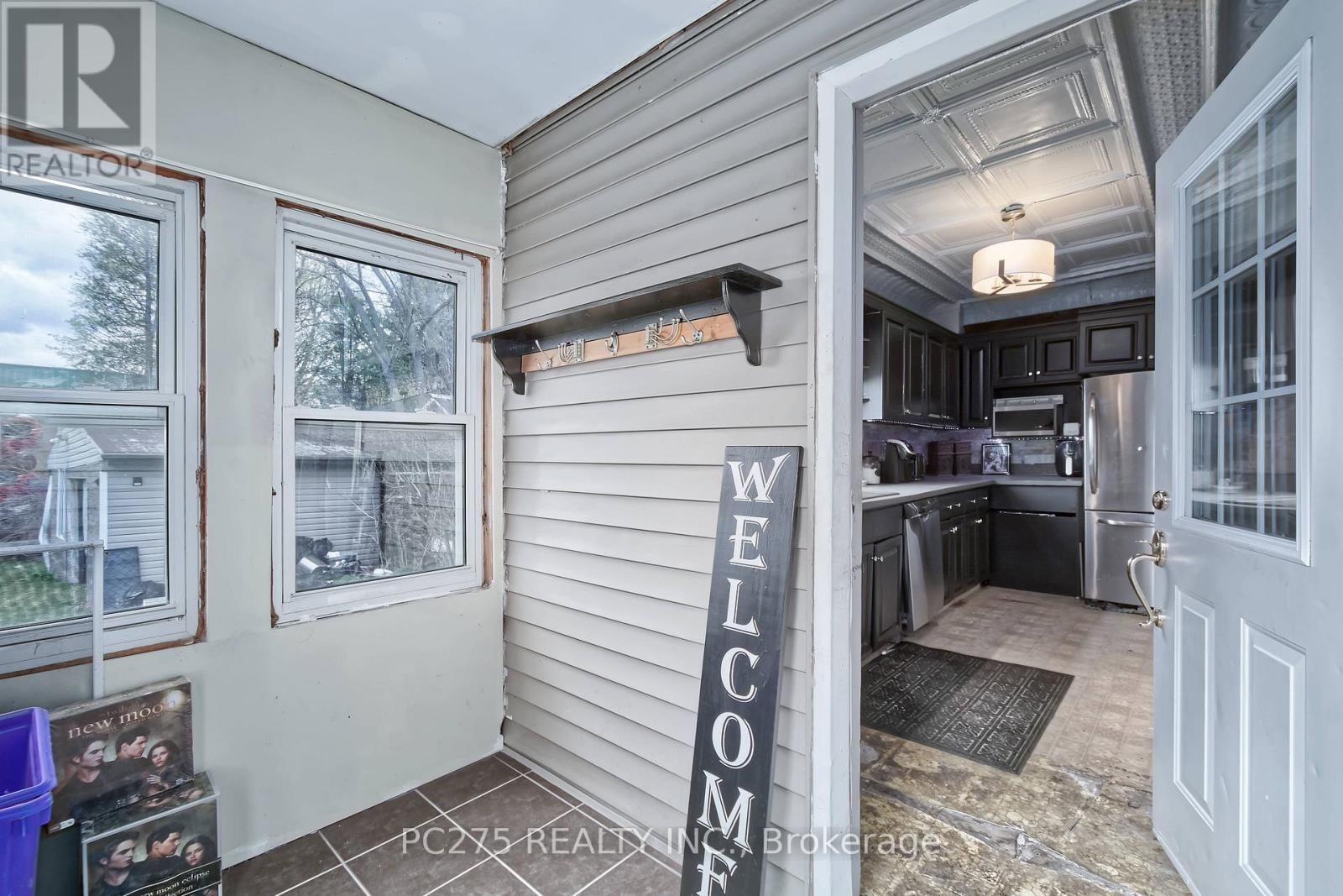 179 QUEEN STREET EAST Image 4