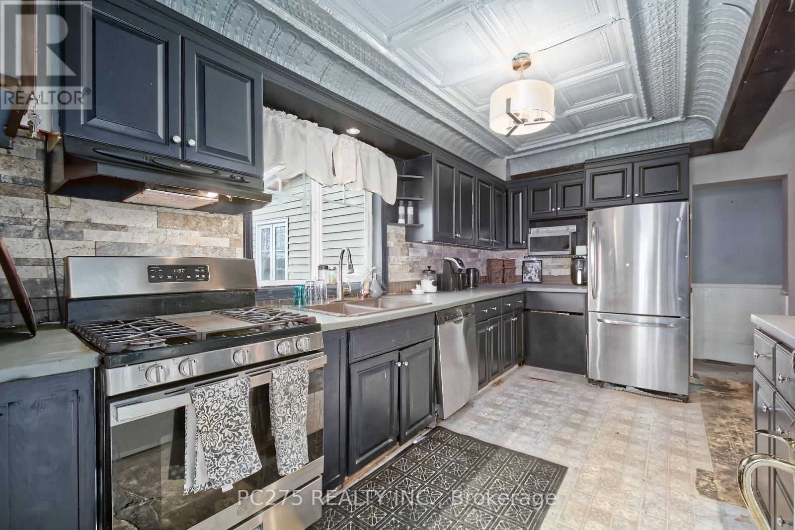 179 QUEEN STREET EAST Image 5