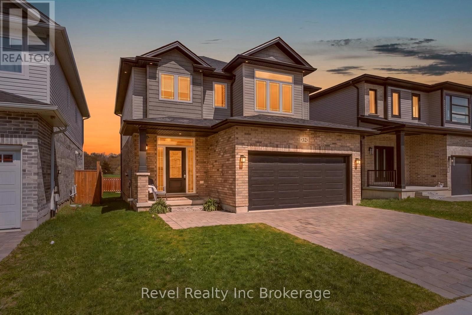 32 SUTHERLAND CRESCENT Image 1