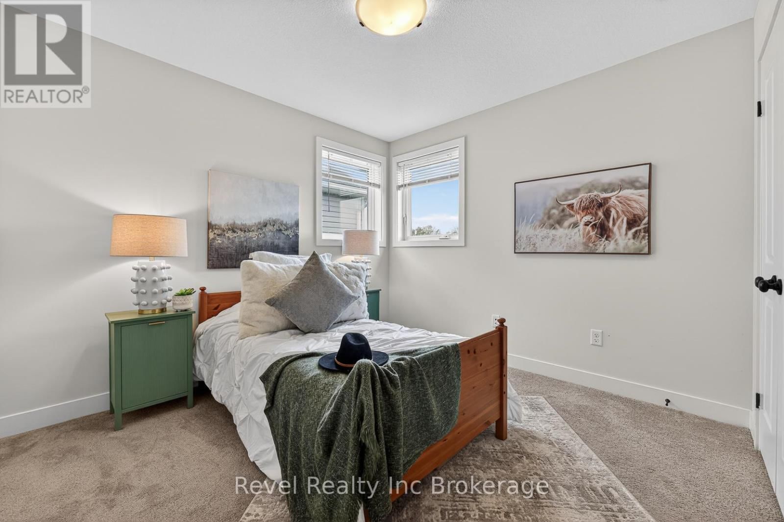 32 SUTHERLAND CRESCENT Image 24