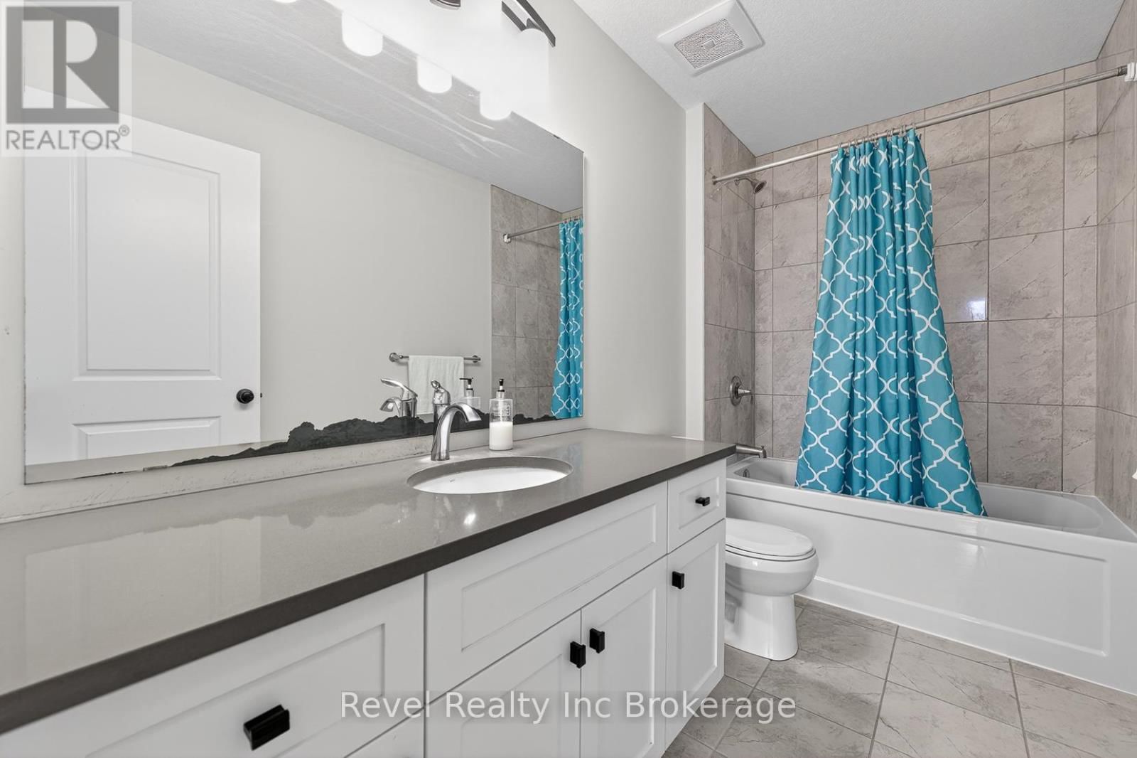 32 SUTHERLAND CRESCENT Image 25