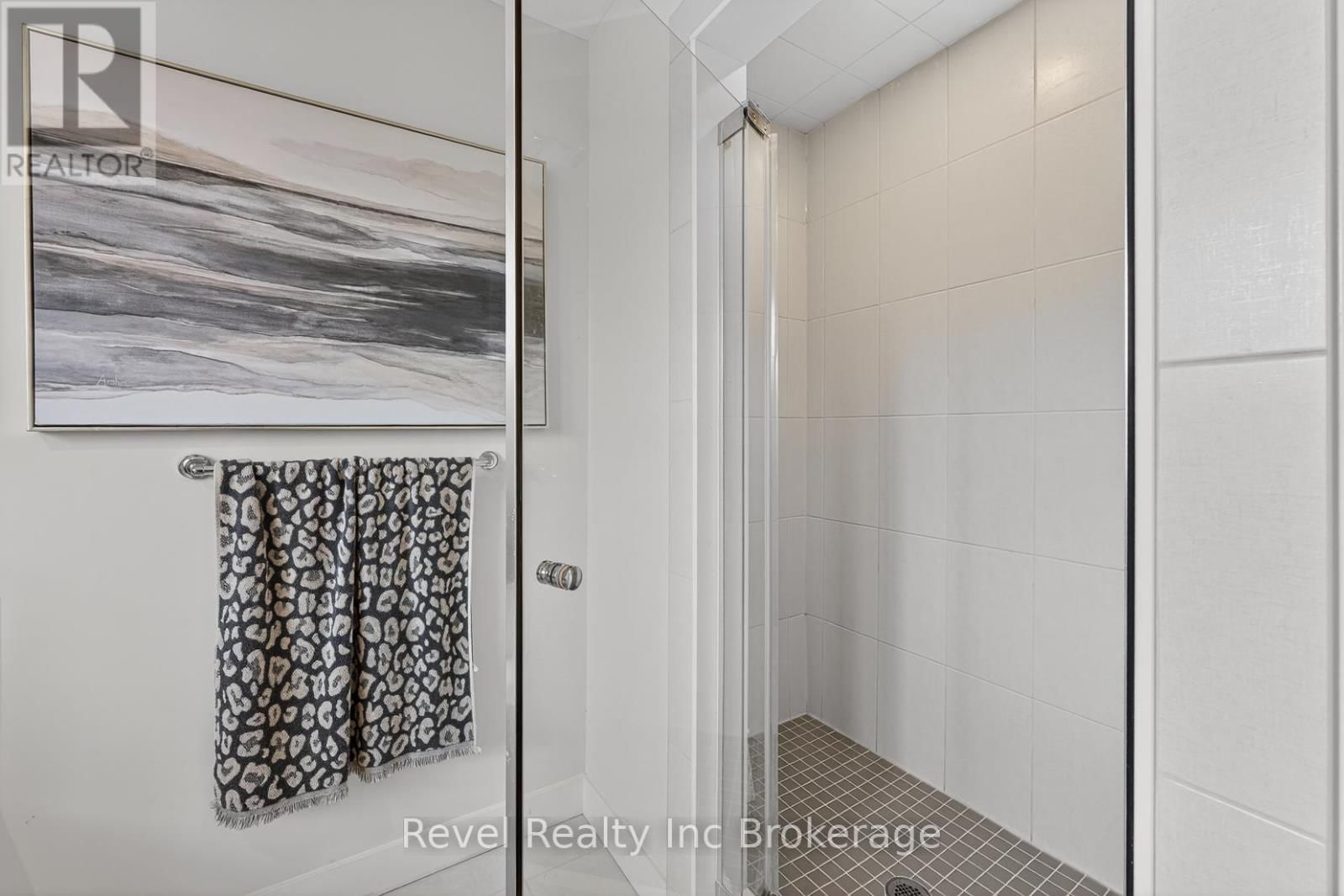 32 SUTHERLAND CRESCENT Image 35