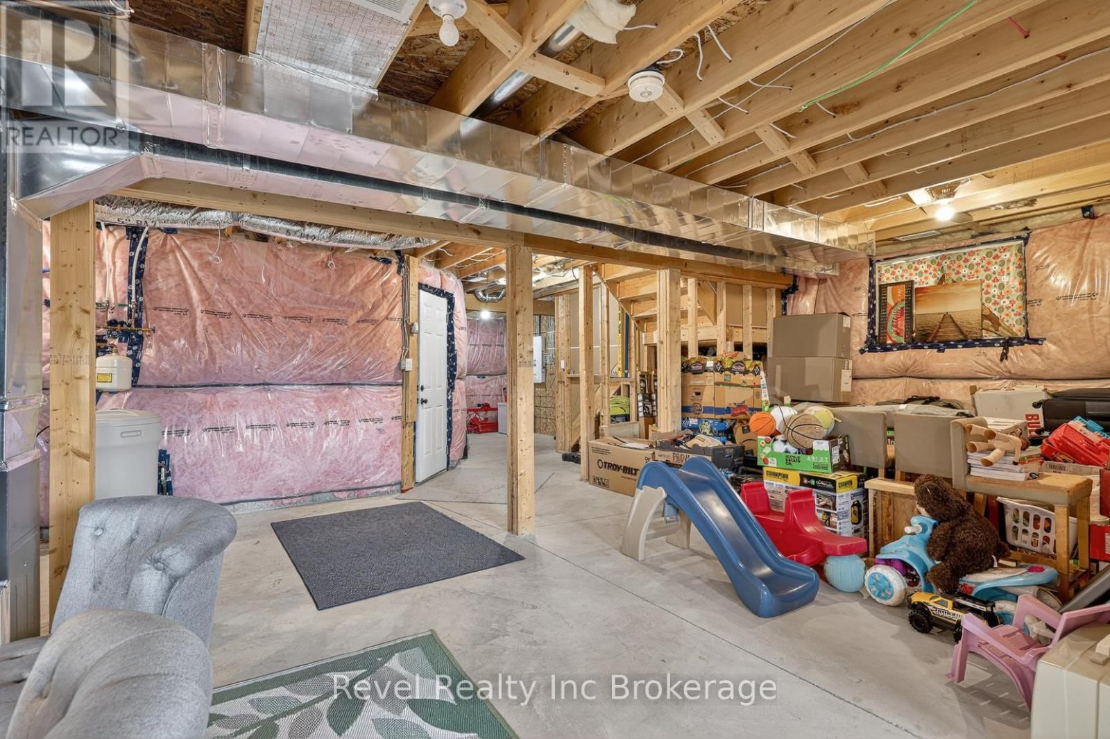 32 SUTHERLAND CRESCENT Image 39