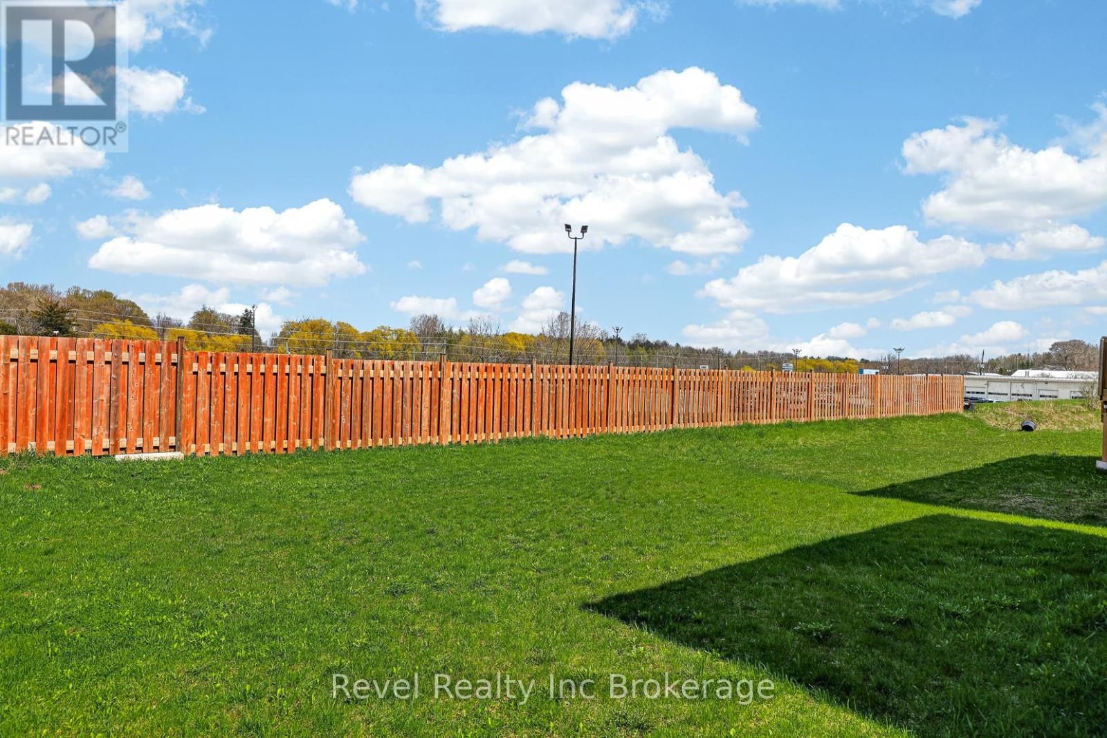 32 SUTHERLAND CRESCENT Image 45