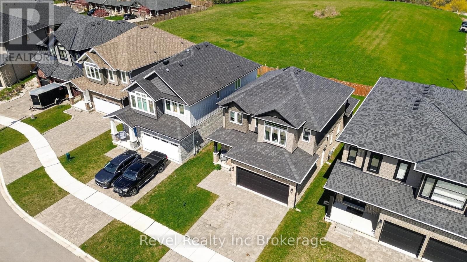 32 SUTHERLAND CRESCENT Image 7