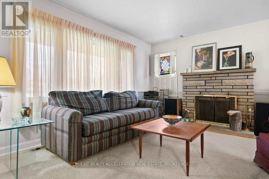 272 BRIDGE STREET WEST Image 11