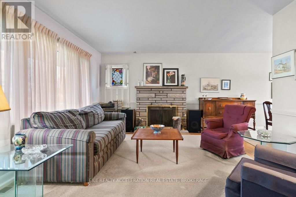 272 BRIDGE STREET WEST Image 8