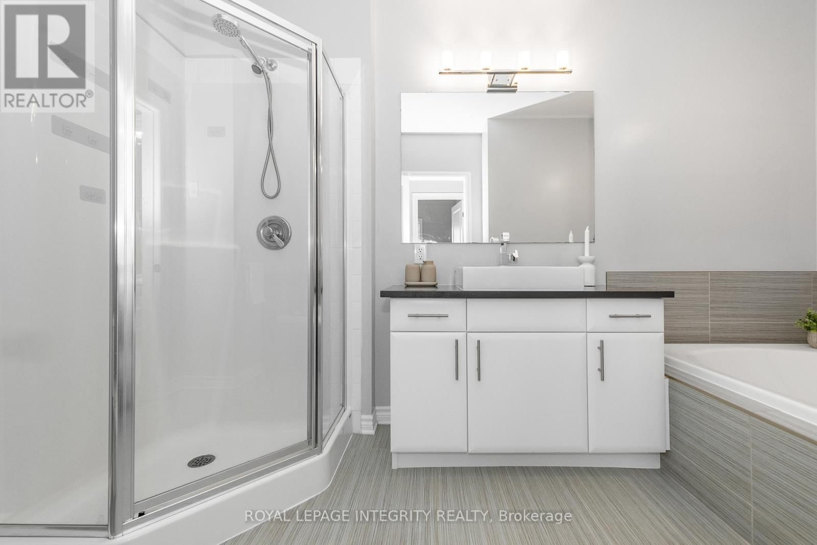 49 - 113 POPLIN STREET Image 28