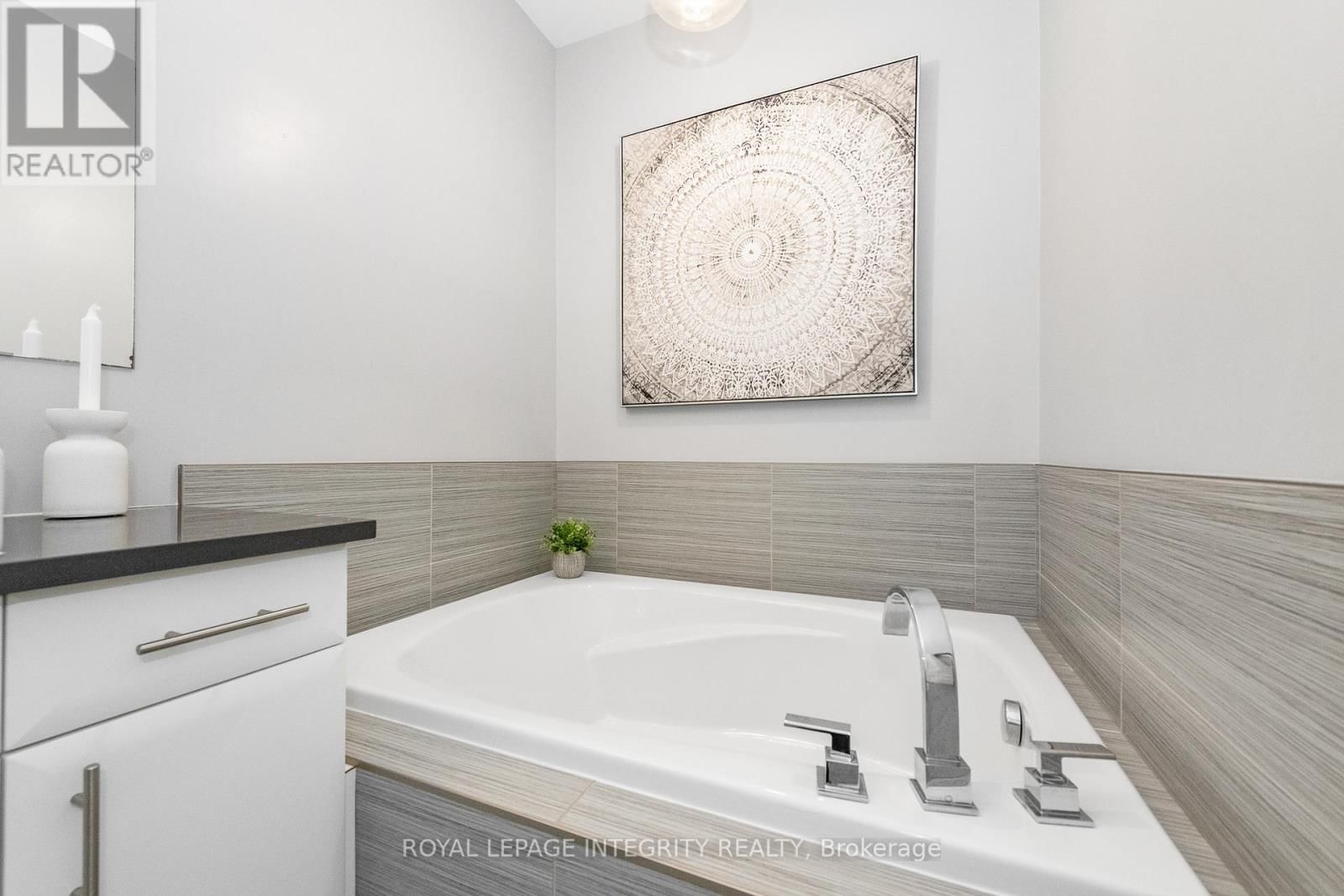 49 - 113 POPLIN STREET Image 30