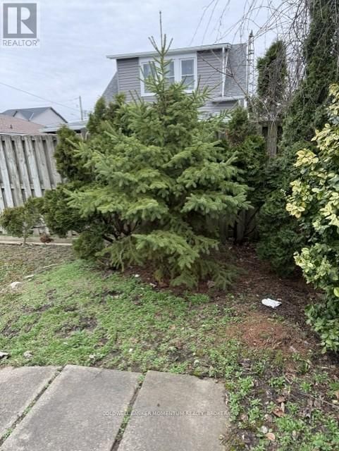 64 MARTIN STREET WEST Image 7