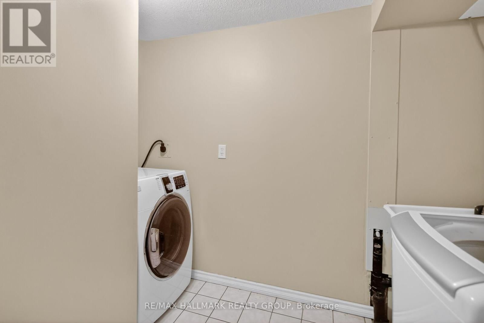 14 JALNA COURT Image 44