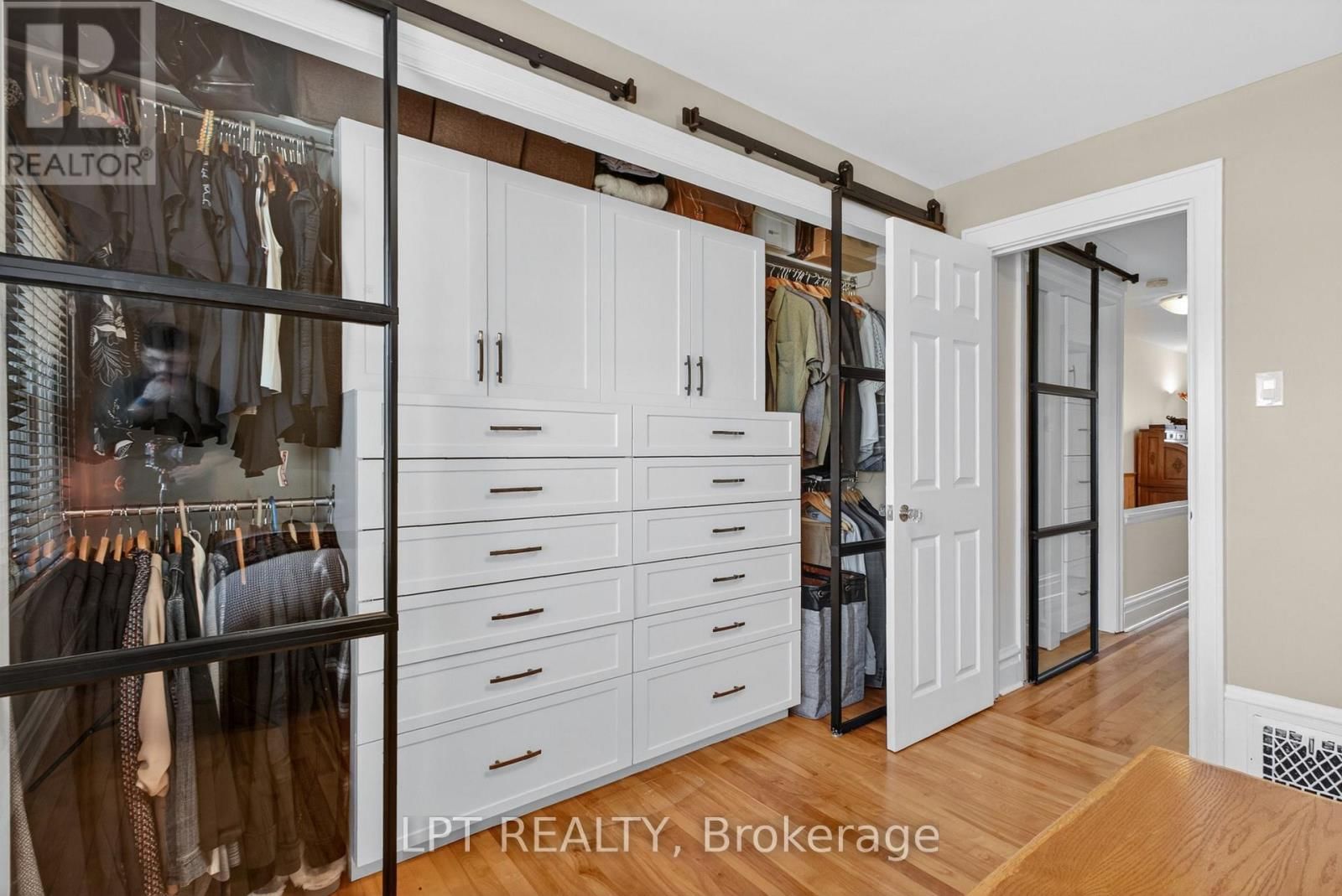 168 HURON AVENUE NORTH Image 23