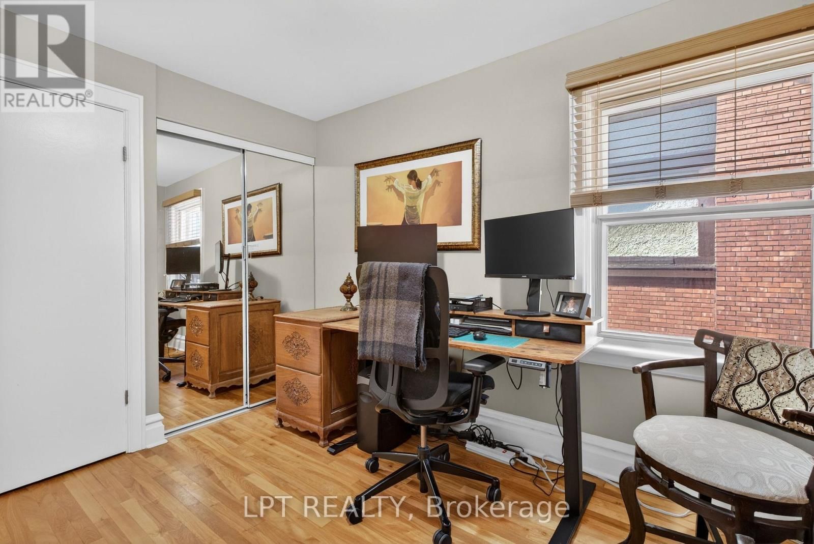 168 HURON AVENUE NORTH Image 25