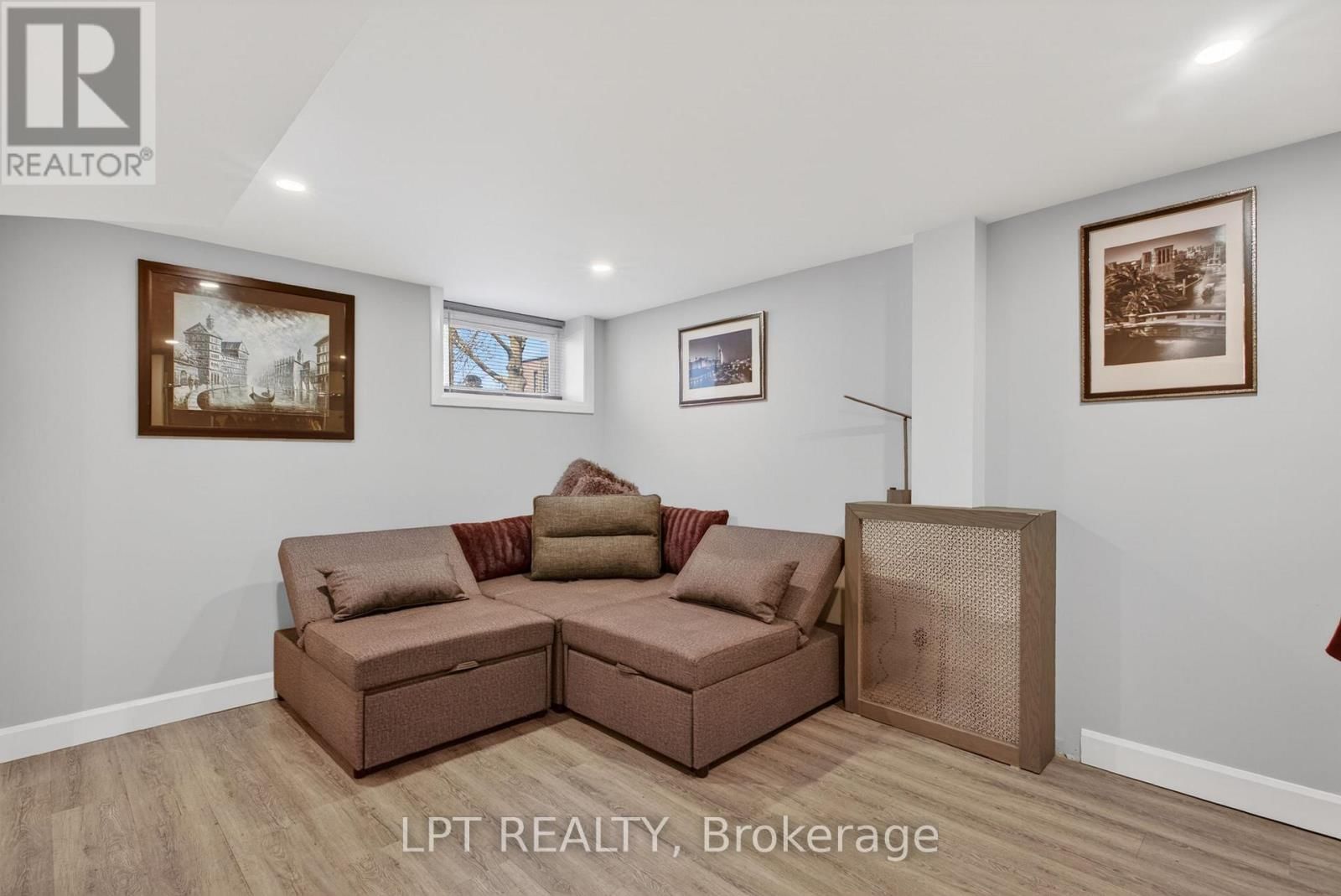 168 HURON AVENUE NORTH Image 30