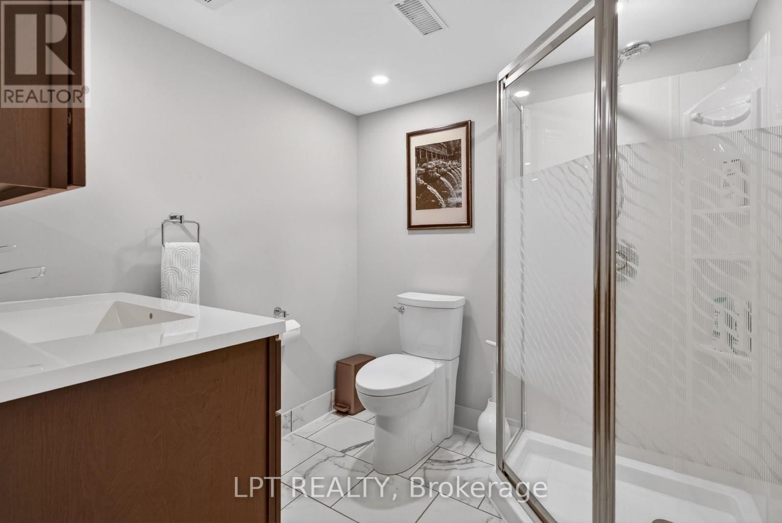 168 HURON AVENUE NORTH Image 34