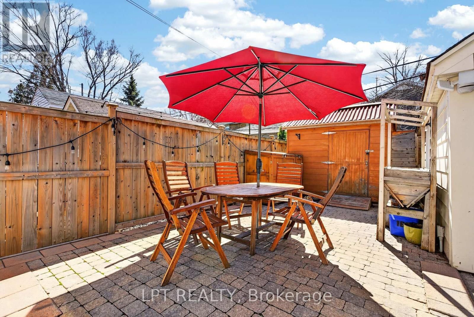 168 HURON AVENUE NORTH Image 38