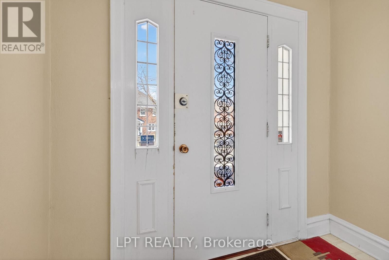 168 HURON AVENUE NORTH Image 4