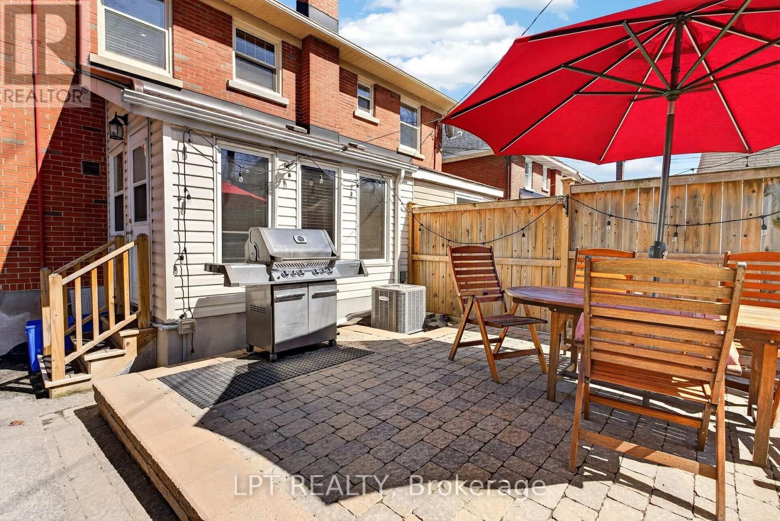 168 HURON AVENUE NORTH Image 41