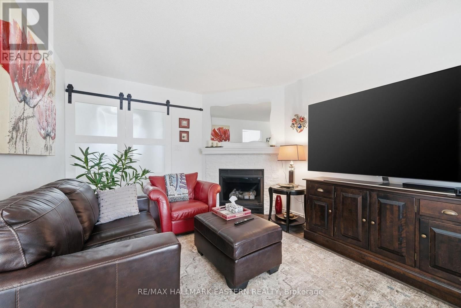 537 WILFRED DRIVE Image 11