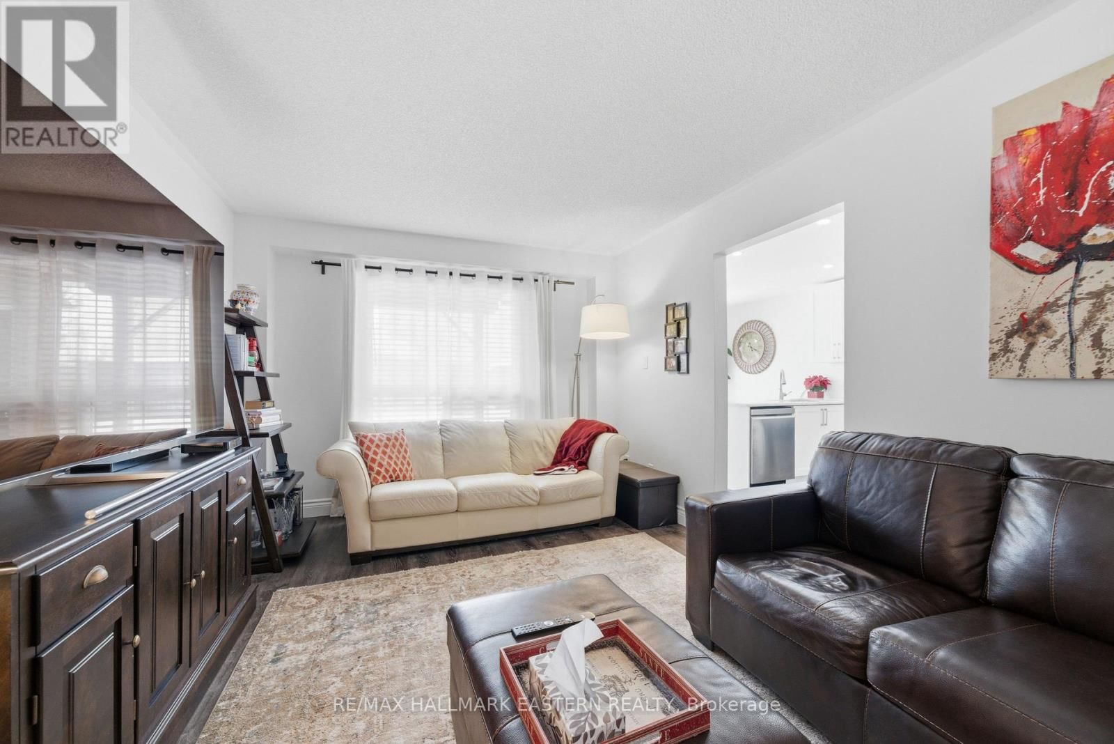 537 WILFRED DRIVE Image 12