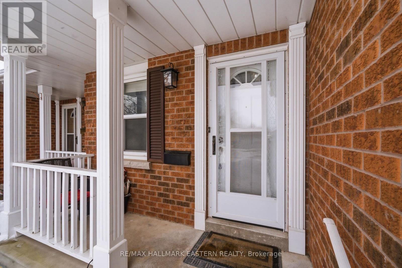 537 WILFRED DRIVE Image 4